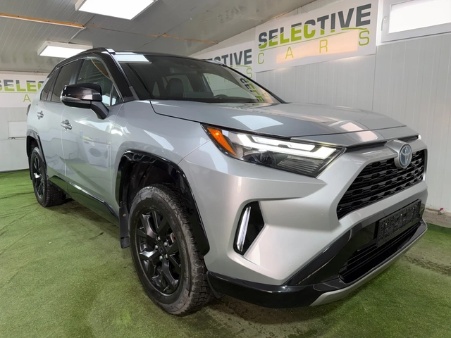 Toyota Rav4 Hybrid XSE AWD - автомобили, коли, обяви за нови и употребявани 4