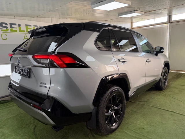 Toyota Rav4 Hybrid XSE AWD - автомобили, коли, обяви за нови и употребявани 5