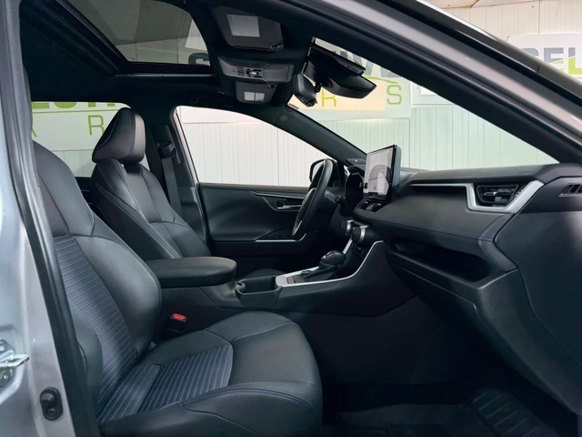 Toyota Rav4 Hybrid XSE AWD - автомобили, коли, обяви за нови и употребявани 8