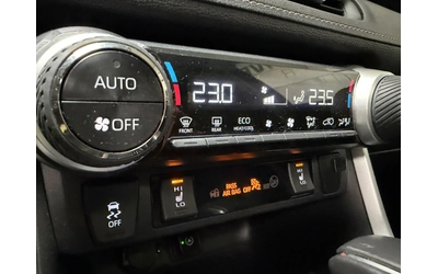 Toyota Rav4 AWD * 47 600km* XLE PREMIUM - автомобили, коли, обяви за нови и употребявани 10