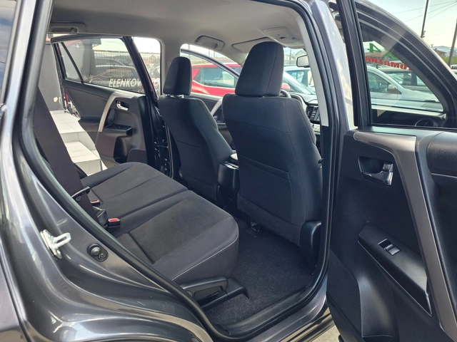 Toyota Rav4 2.0I-152к.с EURO 6b 4Х4-АВТОМАТИК-ШВЕЙЦАРИЯ - автомобили, коли, обяви за нови и употребявани 13