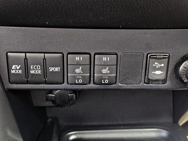 Toyota Rav4 ! HYBRID/4X4/152000KM/DISTR/CAMERA/ПОДГРЕВ/ЛИЗИНГ - автомобили, коли, обяви за нови и употребявани 11