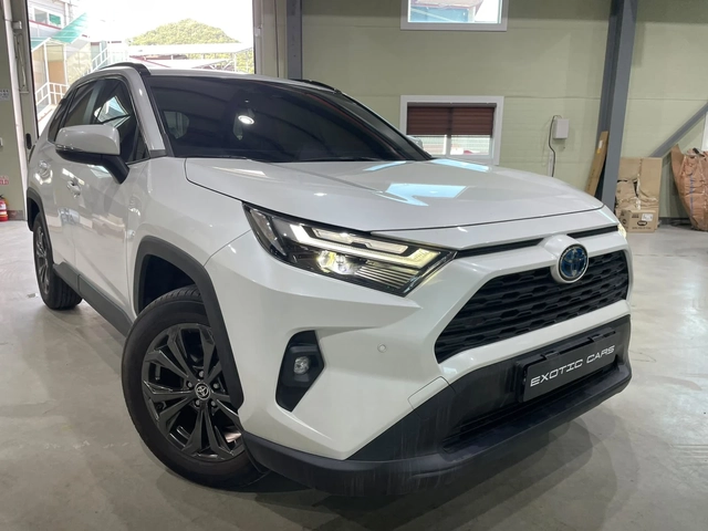 Toyota Rav4 2.5 Hybrid ! AWD ! - автомобили, коли, обяви за нови и употребявани 0