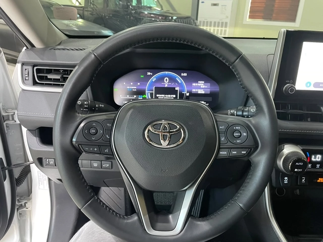 Toyota Rav4 2.5 Hybrid ! AWD ! - автомобили, коли, обяви за нови и употребявани 14