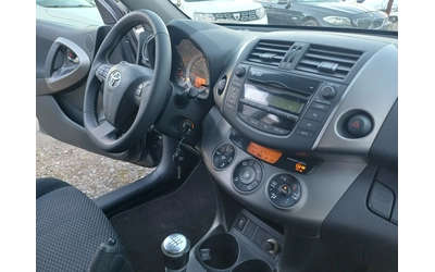 Toyota Rav4 2.2 D4D - автомобили, коли, обяви за нови и употребявани 13