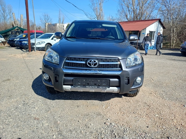 Toyota Rav4 2.2 D4D - автомобили, коли, обяви за нови и употребявани 1