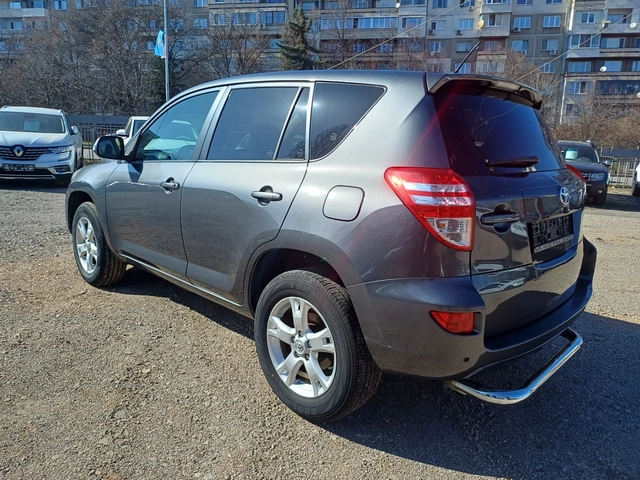 Toyota Rav4 2.2 D4D - автомобили, коли, обяви за нови и употребявани 6