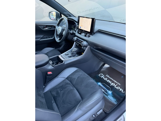 Toyota Rav4 - автомобили, коли, обяви за нови и употребявани 11