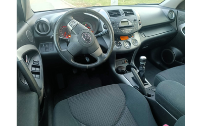 Toyota Rav4 - автомобили, коли, обяви за нови и употребявани 13