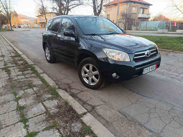 Toyota Rav4 - автомобили, коли, обяви за нови и употребявани 3