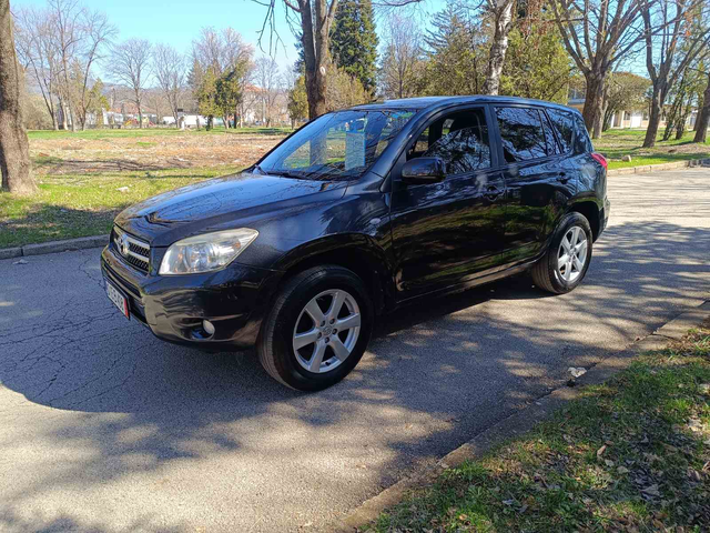 Toyota Rav4 - автомобили, коли, обяви за нови и употребявани 9
