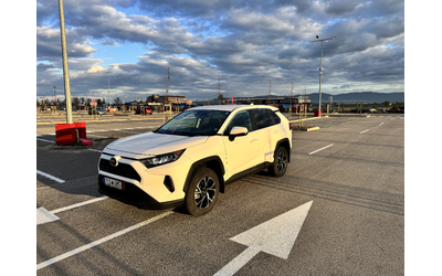 toyota-rav4-awd-2-5-dohc-automatic-8-speed-registrirana - 1