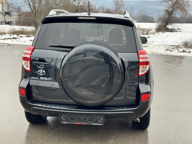 Toyota Rav4 d4d FaceLift - автомобили, коли, обяви за нови и употребявани 6