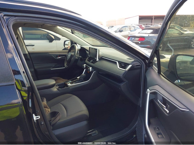 Toyota RAV4 HYBRID 2.5L I-4 DI, DOHC, VVT, 176HP All Wheel Drive - автомобили, коли, обяви за нови и употребявани 4