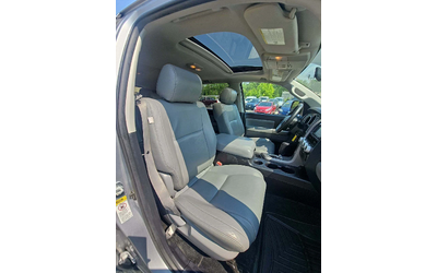 Toyota Sequoia SR5* 5.7 V8* ВИДЕО НА МОТОР* ПЕРФЕКТЕН ЗА ГАЗ - автомобили, коли, обяви за нови и употребявани 7