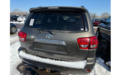 toyota-sequoia - 3
