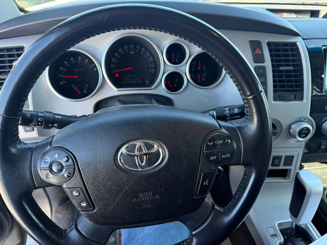 Toyota Sequoia 5.7L V8* LIMITED* 8МЕСТА* ПЕРФЕКТЕН ЗА ГАЗ!* ТОП О - автомобили, коли, обяви за нови и употребявани 6