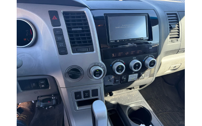 Toyota Sequoia 5.7L V8* LIMITED* 8МЕСТА* ПЕРФЕКТЕН ЗА ГАЗ!* ТОП О - автомобили, коли, обяви за нови и употребявани 8