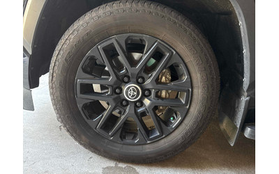 Toyota Sequoia 3.5L 6cyl 4WD - автомобили, коли, обяви за нови и употребявани 6