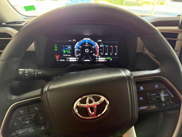 Toyota Sequoia 3.5L 6cyl 4WD - автомобили, коли, обяви за нови и употребявани 7