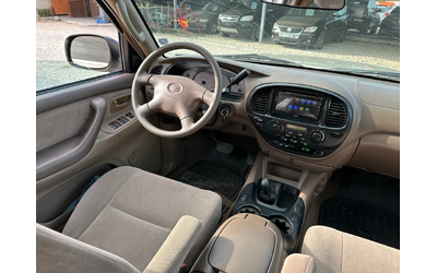 Toyota Sequoia 4.7i ГАЗ - автомобили, коли, обяви за нови и употребявани 10