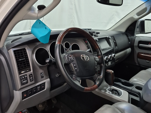 Toyota Sequoia 5.7 PLATINUM - автомобили, коли, обяви за нови и употребявани 8