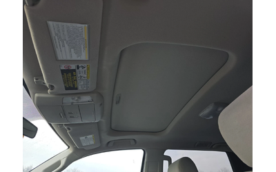 Toyota Sequoia SR5 - автомобили, коли, обяви за нови и употребявани 15