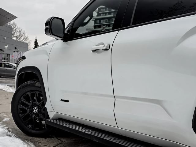 Toyota Sequoia LIMITED 4WD С РЕГИСТРАЦИЯ&АВТО КРЕДИТ - автомобили, коли, обяви за нови и употребявани 3