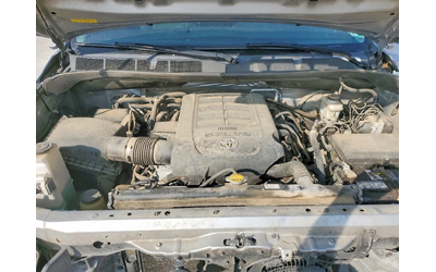 Toyota Sequoia 5.7* SR5* 4Х4 - автомобили, коли, обяви за нови и употребявани 11