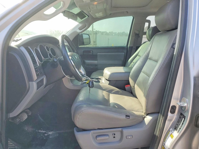 Toyota Sequoia 5.7* SR5* 4Х4 - автомобили, коли, обяви за нови и употребявани 7