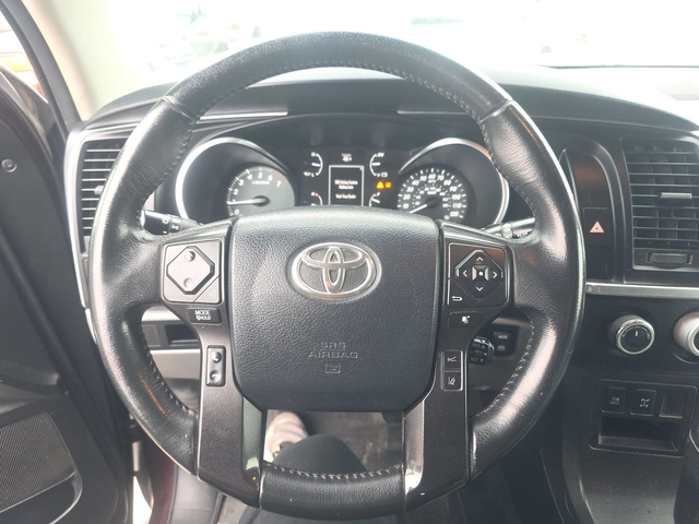 Toyota Sequoia 5.7* V8* ПОДГРЕВ* КАМЕРА* КЕЙЛЕС* - автомобили, коли, обяви за нови и употребявани 8