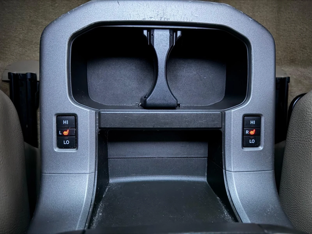 Toyota Sequoia PLATINUM* 5.7* V8* ПОДГРЕВ* КАМЕРА* КЕЙЛЕС - автомобили, коли, обяви за нови и употребявани 16