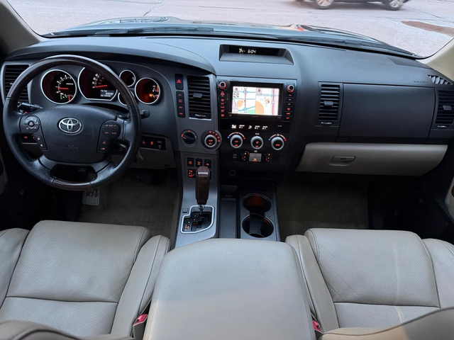 Toyota Sequoia PLATINUM* 5.7* V8* ПОДГРЕВ* КАМЕРА* КЕЙЛЕС - автомобили, коли, обяви за нови и употребявани 9