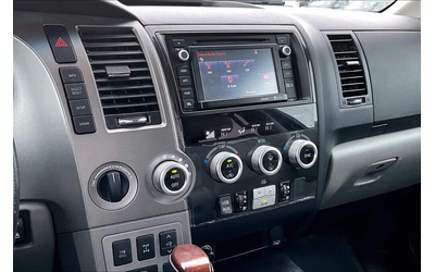 Toyota Sequoia PLATINUM* 5.7* V8* ПОДГРЕВ* КАМЕРА* КЕЙЛЕС - автомобили, коли, обяви за нови и употребявани 10