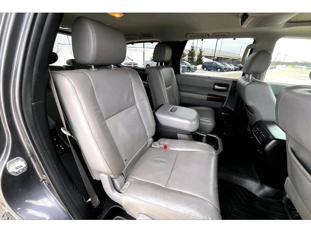 Toyota Sequoia PLATINUM* 5.7* V8* ПОДГРЕВ* КАМЕРА* КЕЙЛЕС - автомобили, коли, обяви за нови и употребявани 14