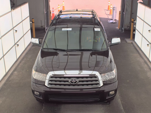 Toyota Sequoia LIMITED* 5.7* V8* ПОДГРЕВ* КАМЕРА* КЕЙЛЕС - автомобили, коли, обяви за нови и употребявани 4