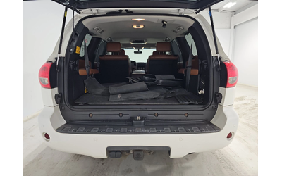 Toyota Sequoia PLATINUM* 5.7* V8* ПОДГРЕВ* КАМЕРА* КЕЙЛЕС - автомобили, коли, обяви за нови и употребявани 13