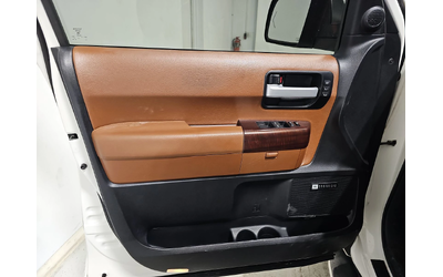 Toyota Sequoia PLATINUM* 5.7* V8* ПОДГРЕВ* КАМЕРА* КЕЙЛЕС - автомобили, коли, обяви за нови и употребявани 6