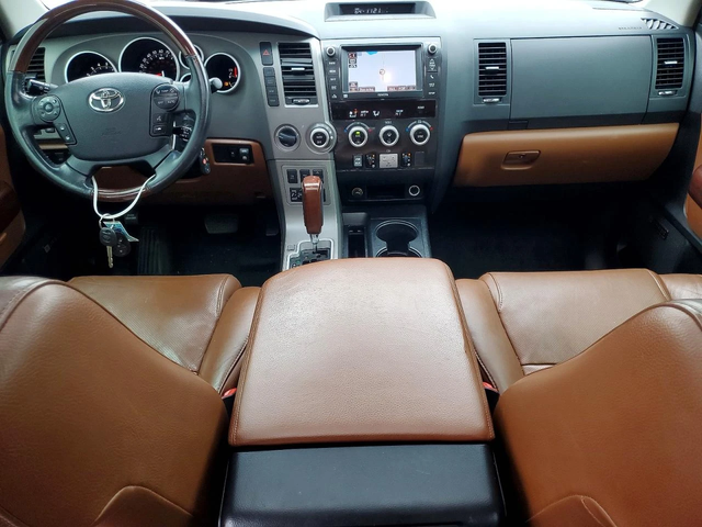 Toyota Sequoia PLATINUM* 5.7* V8* ПОДГРЕВ* КАМЕРА* КЕЙЛЕС - автомобили, коли, обяви за нови и употребявани 6