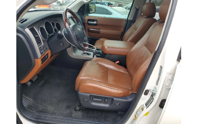 Toyota Sequoia PLATINUM* 5.7* V8* ПОДГРЕВ* КАМЕРА* КЕЙЛЕС - автомобили, коли, обяви за нови и употребявани 8