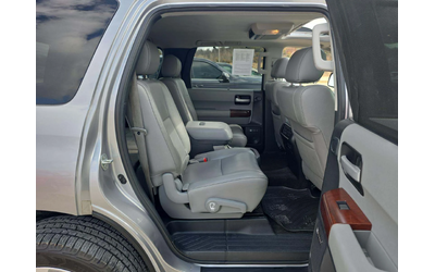 Toyota Sequoia PLATINUM* 5.7* V8* ПОДГРЕВ* КАМЕРА* КЕЙЛЕС - автомобили, коли, обяви за нови и употребявани 13