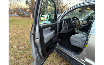 Toyota Sequoia АВТОПИЛОТ* КЕЙЛЕС* ЕЛ* СЕДАЛКИ* - автомобили, коли, обяви за нови и употребявани 11