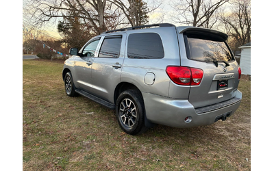 toyota-sequoia - 3