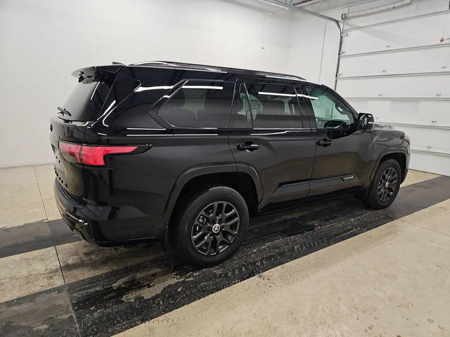 Toyota Sequoia Platinum 4x4* Pano* HuD - автомобили, коли, обяви за нови и употребявани 1