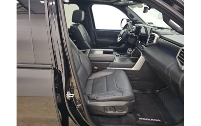 Toyota Sequoia Platinum 4x4* Pano* HuD - автомобили, коли, обяви за нови и употребявани 6