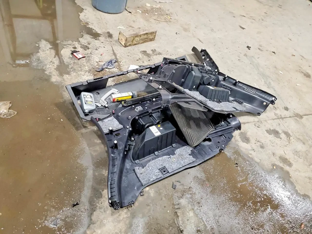 Toyota Sequoia LIMITED - автомобили, коли, обяви за нови и употребявани 12