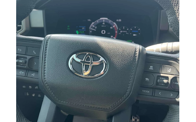 Toyota Sequoia 4WD  TRD / 360 / DISTRONIC - автомобили, коли, обяви за нови и употребявани 12