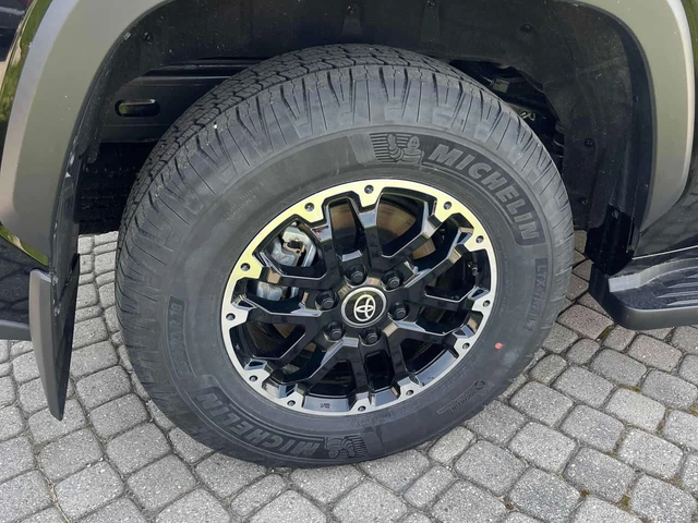Toyota Sequoia 4WD  TRD / 360 / DISTRONIC - автомобили, коли, обяви за нови и употребявани 6