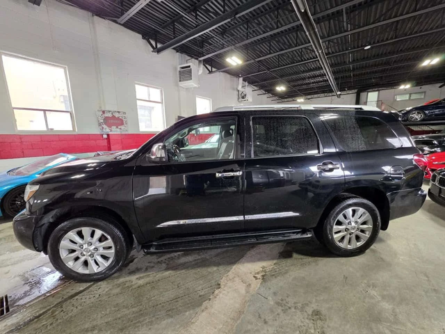 Toyota Sequoia | Platinum | ПОДГРЕВ | ОБДУХВАНЕ | CARFAX | - автомобили, коли, обяви за нови и употребявани 1