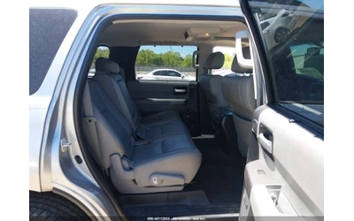 Toyota Sequoia LIMITED - автомобили, коли, обяви за нови и употребявани 9